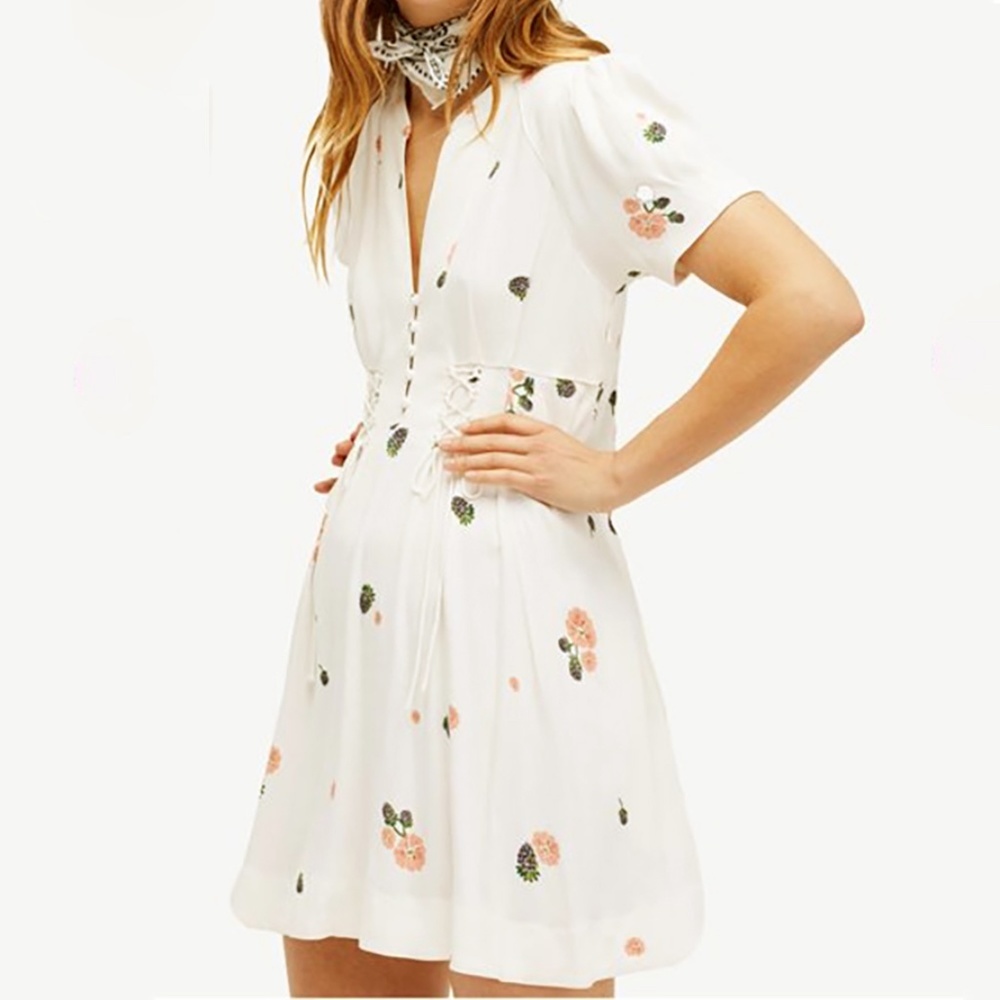 Free People. "Dream Girl" dress. Ivory. Size 6.